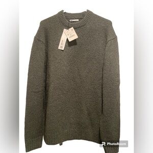 NWT Zara medium sweater, green